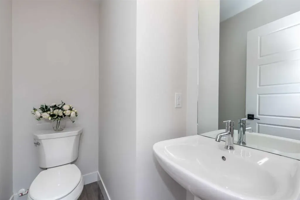 2635 1 Avenue NW, #2