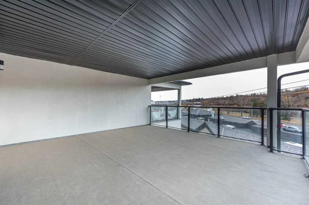 2635 1 Avenue NW, #2