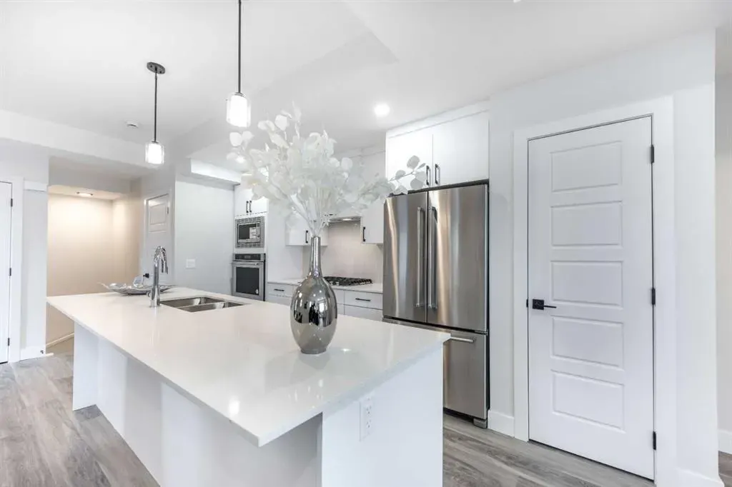 2635 1 Avenue NW, #2