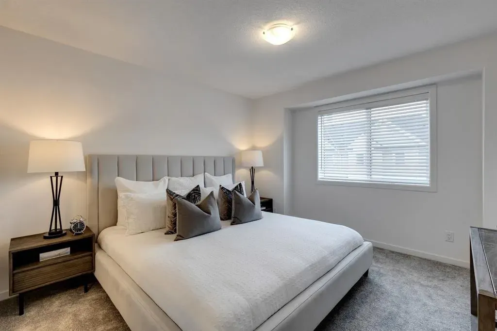 230 Copperleaf Way SE