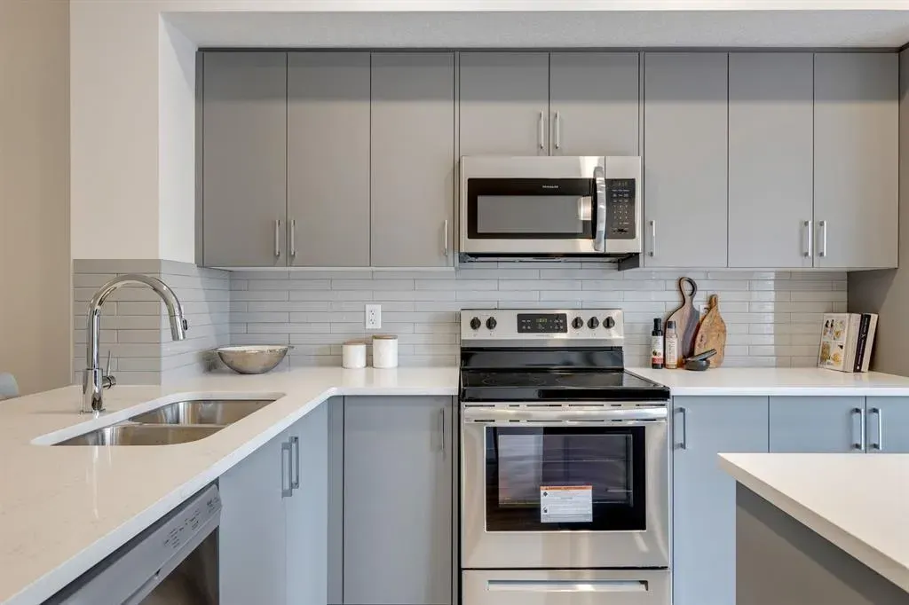 230 Copperleaf Way SE