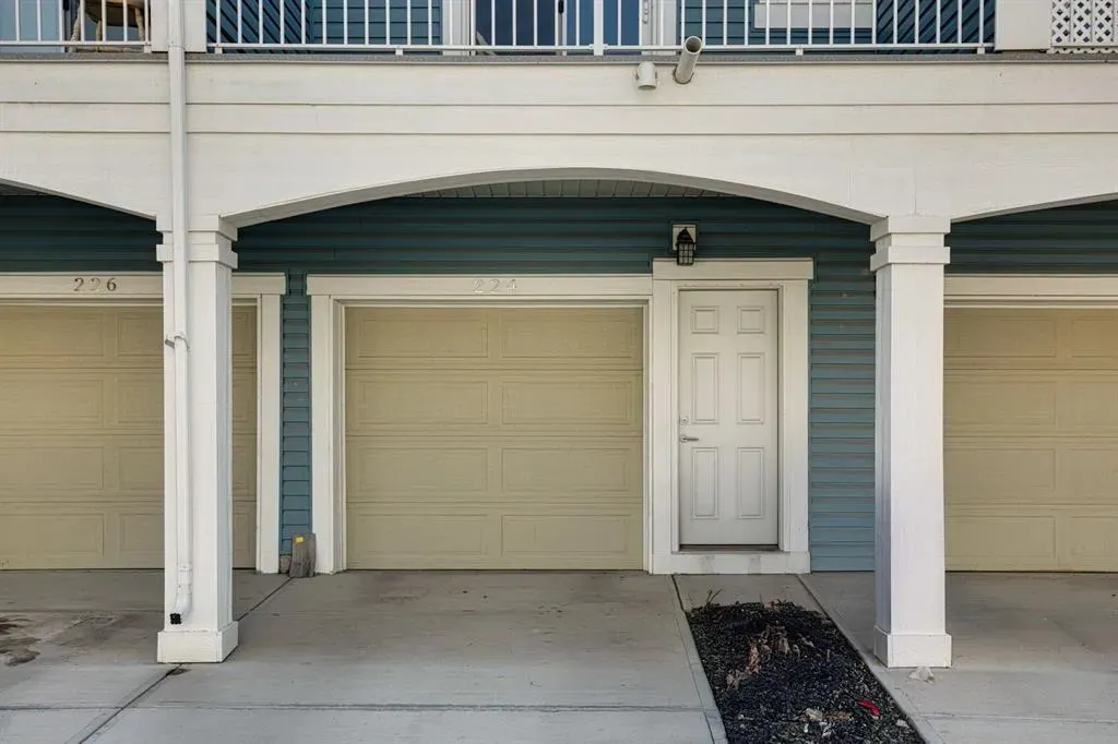 230 Copperleaf Way SE