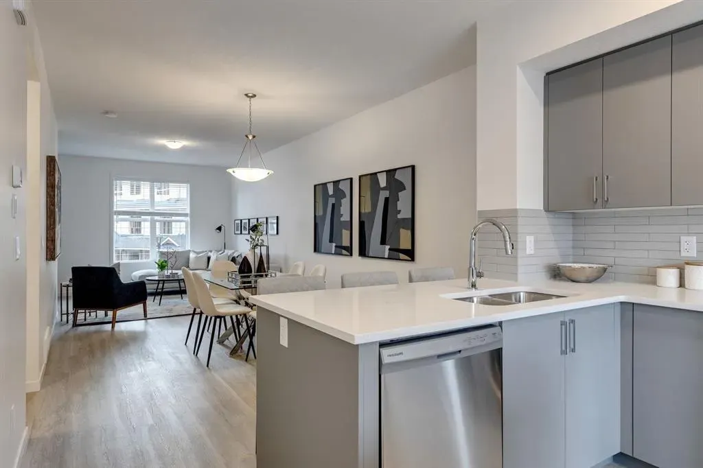 230 Copperleaf Way SE