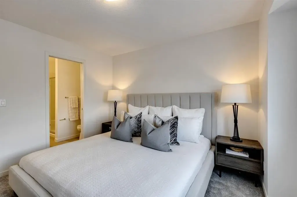 230 Copperleaf Way SE