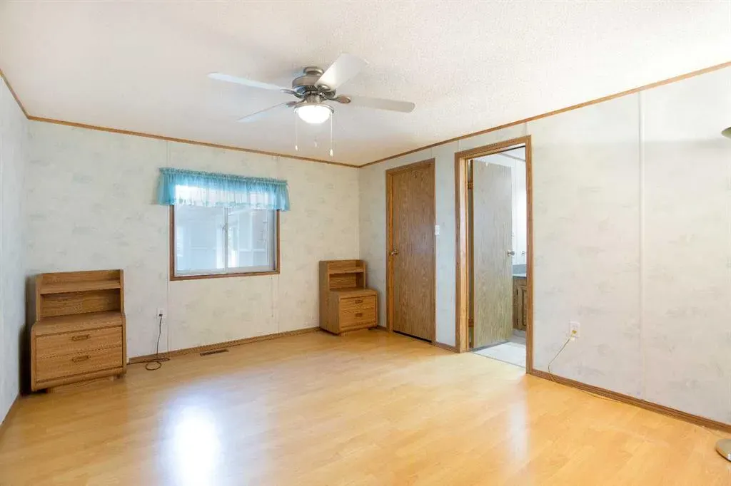 99 Arbour Lake Road NW, #62