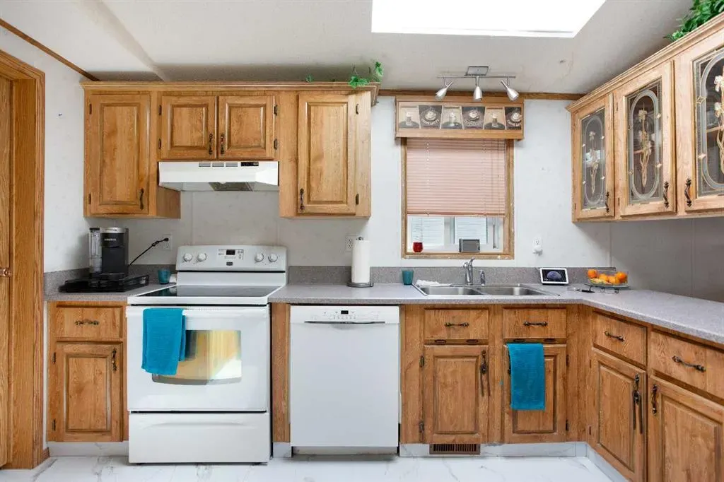 99 Arbour Lake Road NW, #62