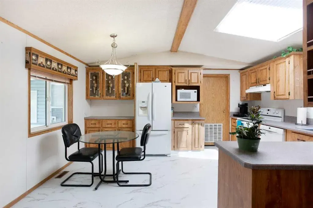 99 Arbour Lake Road NW, #62