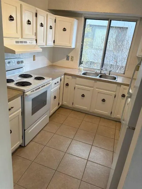 821 3 Avenue SW, #15