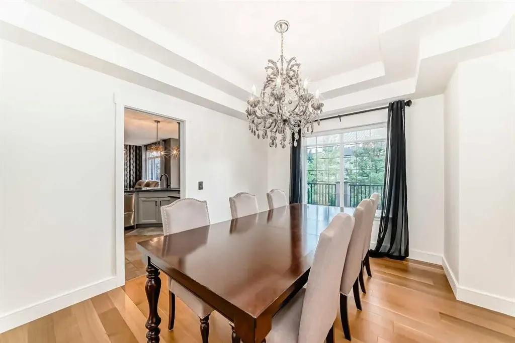 2 Tuscany Estates Crescent NW