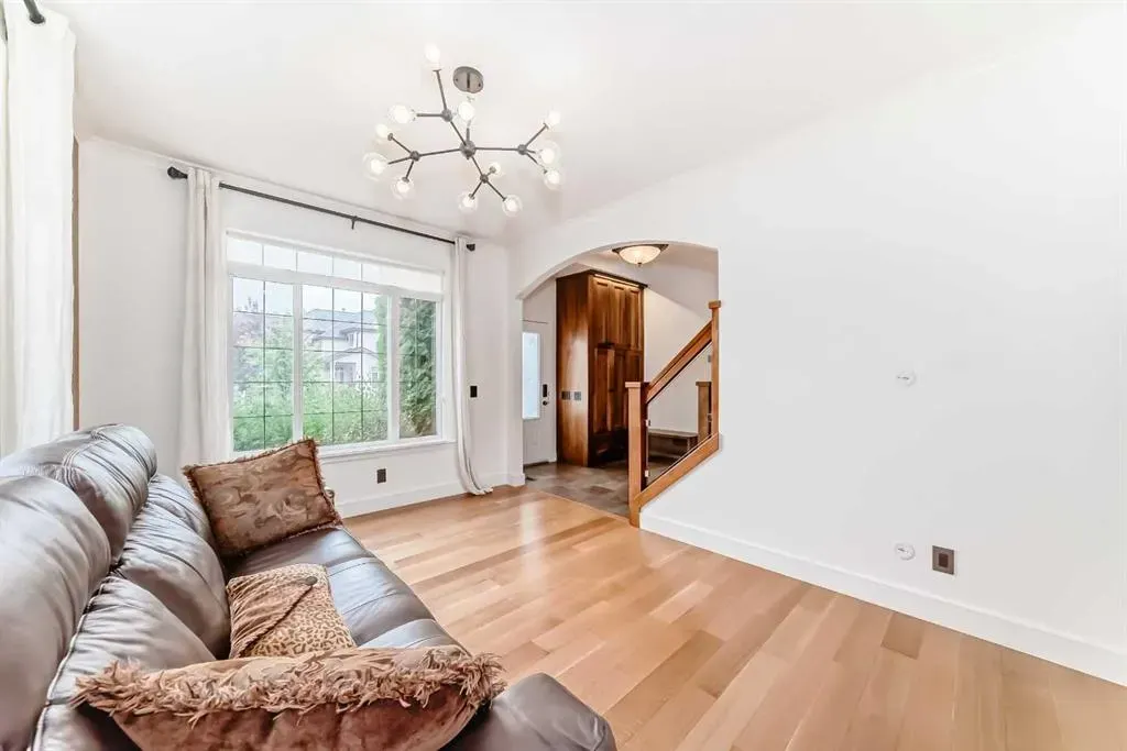 2 Tuscany Estates Crescent NW