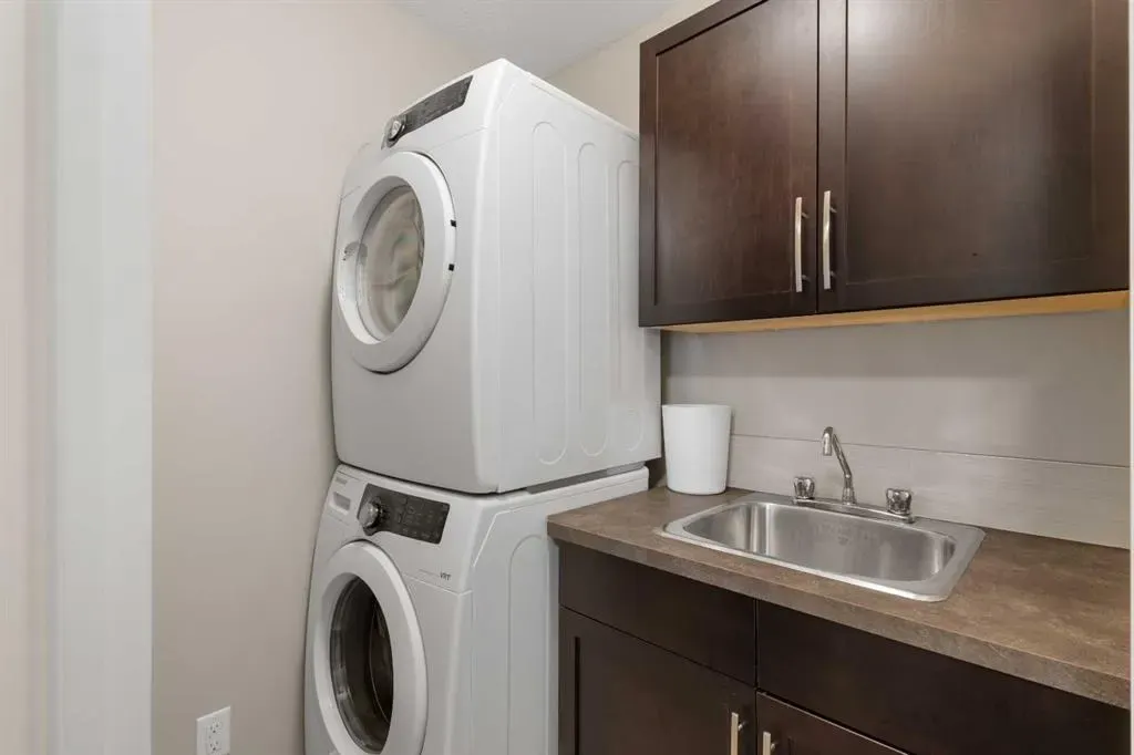 619 Mckenzie Towne Square SE