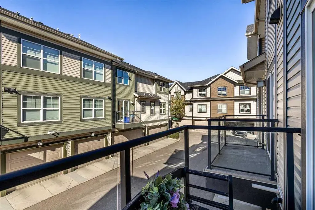 619 Mckenzie Towne Square SE