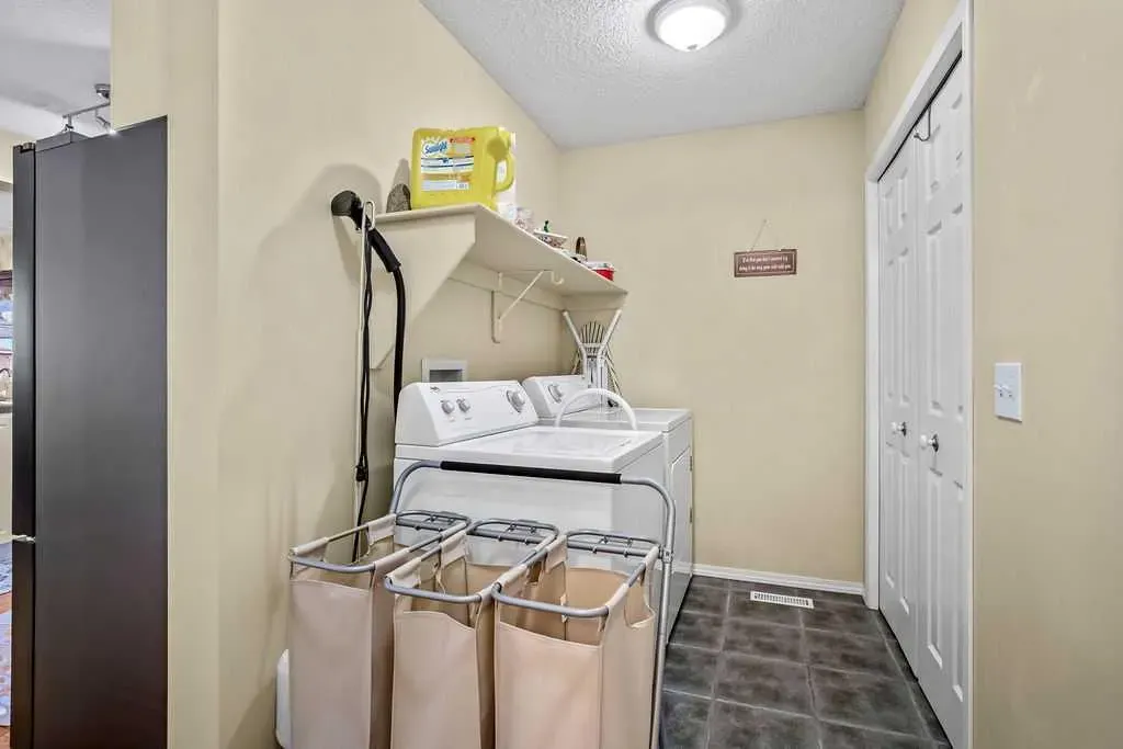 85 Bridleridge Road SW