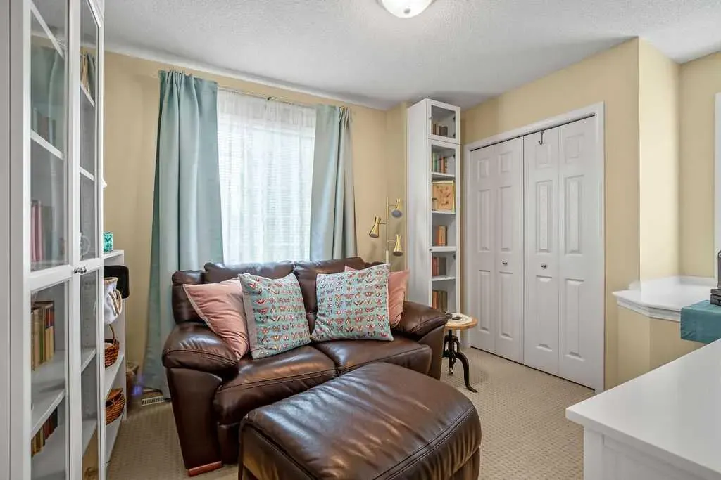 85 Bridleridge Road SW