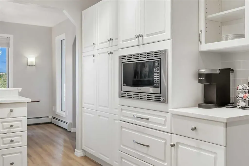 7239 Sierra Morena Boulevard SW, #404