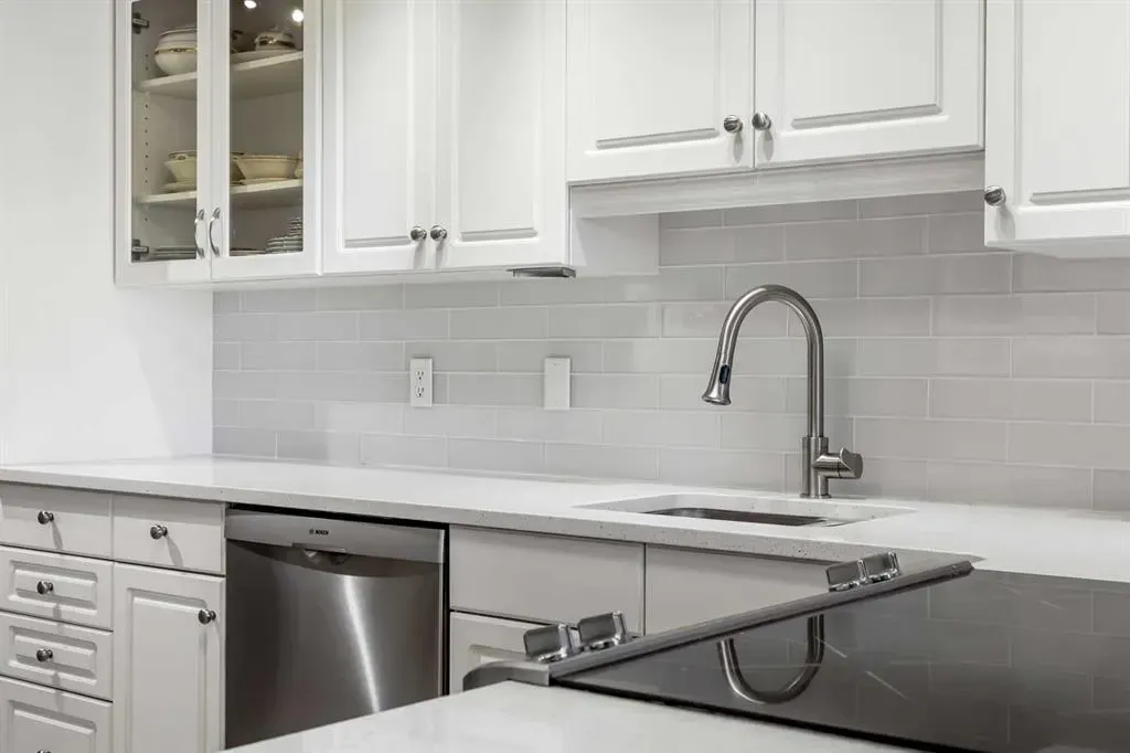 7239 Sierra Morena Boulevard SW, #404