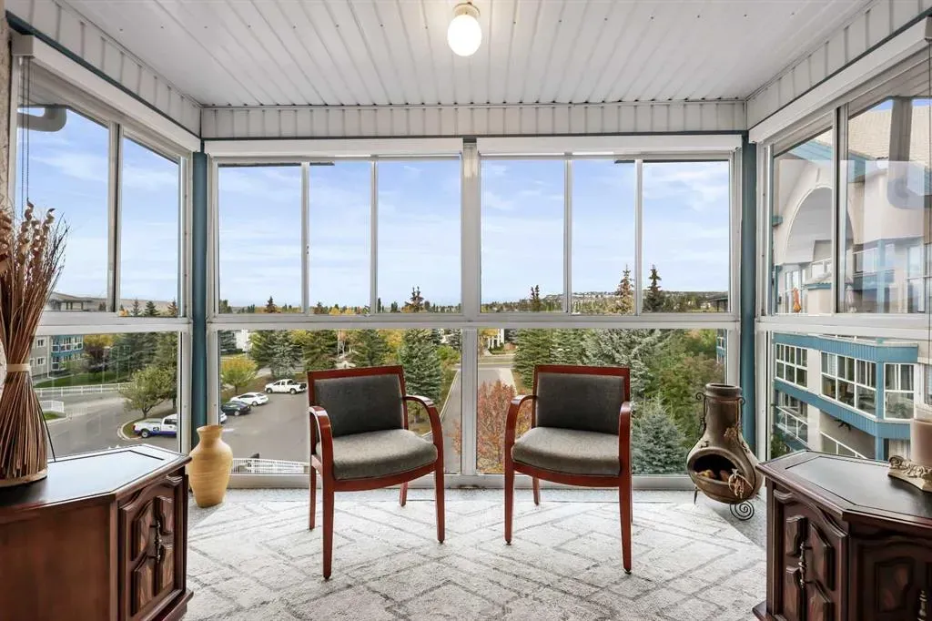 7239 Sierra Morena Boulevard SW, #404