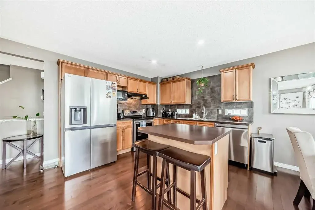 127 Covepark Green NE