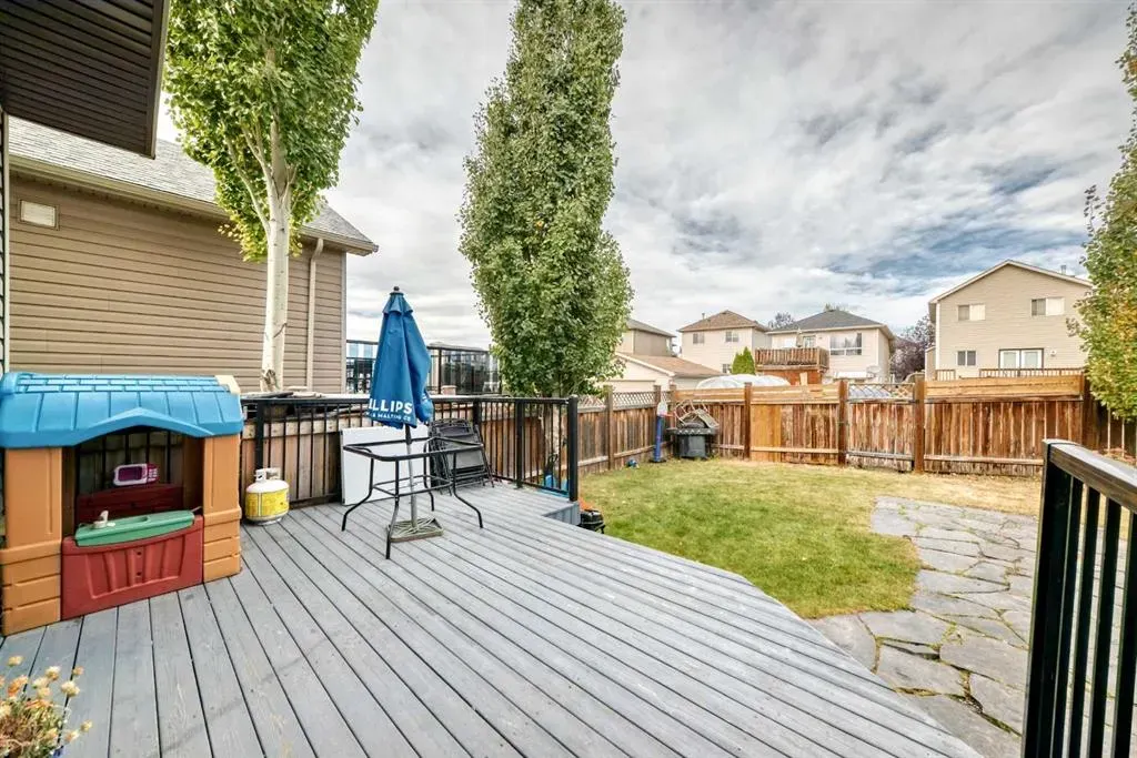 127 Covepark Green NE