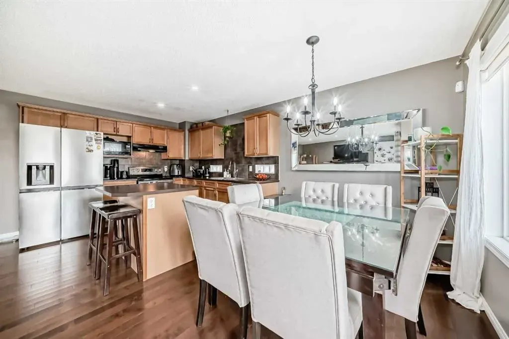 127 Covepark Green NE