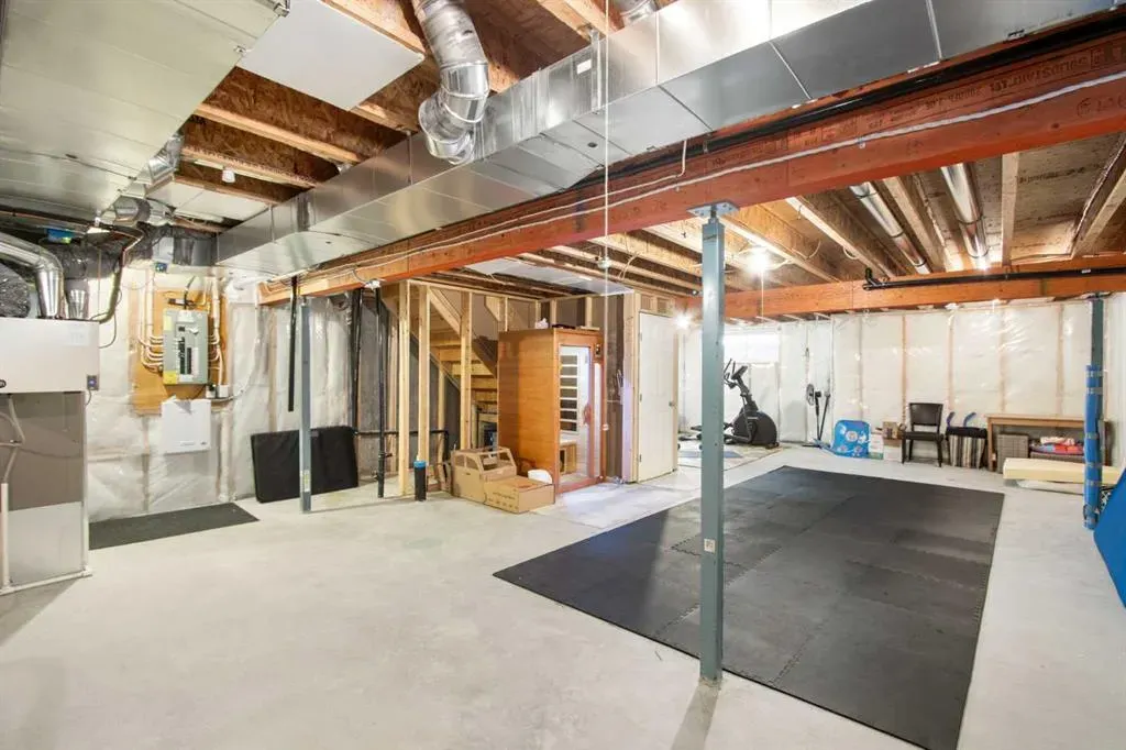 68 Thoroughbred Boulevard