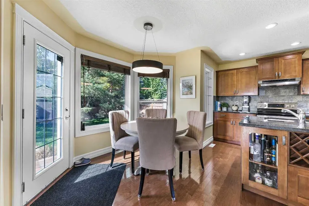 5619 Coach Hill Road SW