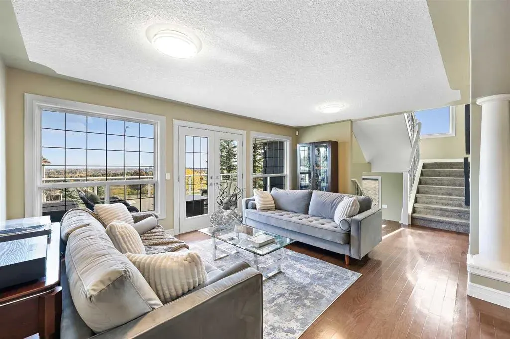 5619 Coach Hill Road SW