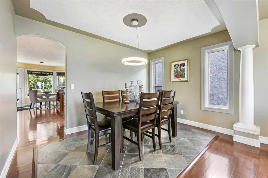 5619 Coach Hill Road SW