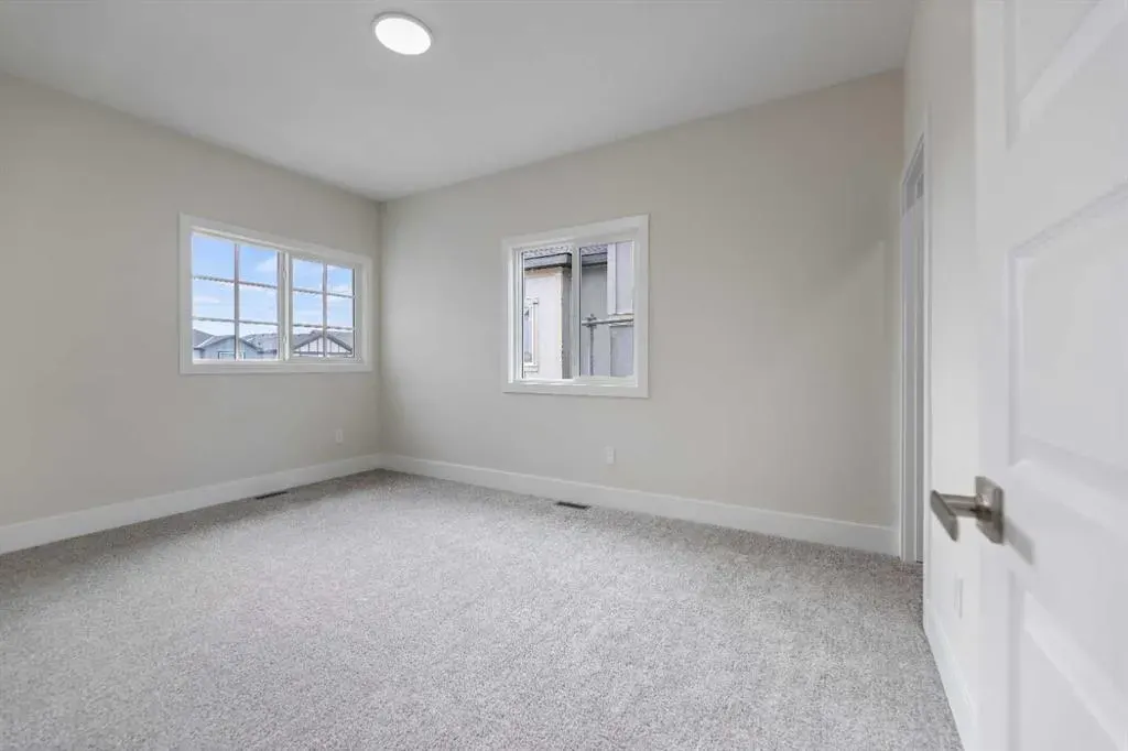 288 Savanna Drive NE