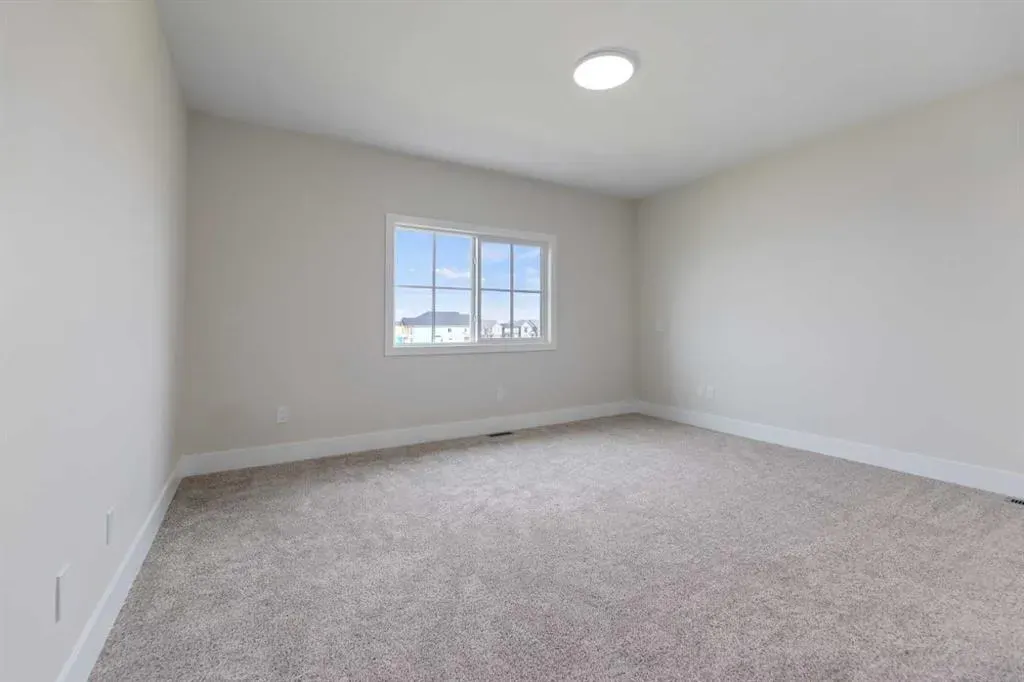 288 Savanna Drive NE