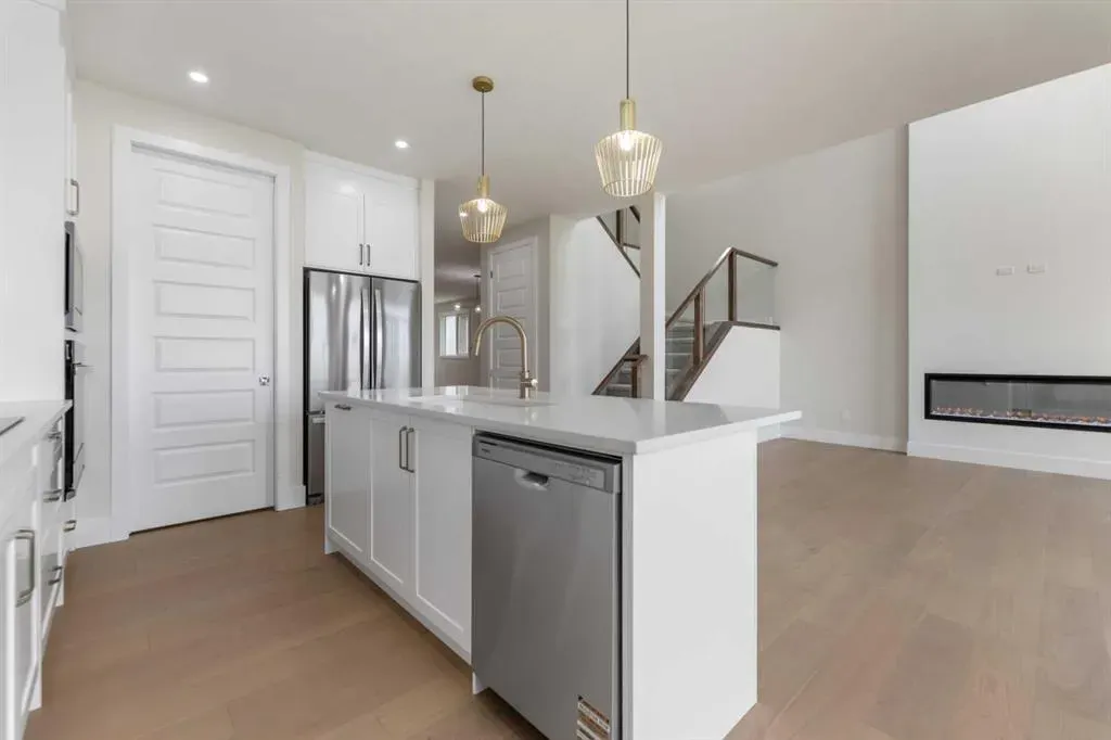 288 Savanna Drive NE