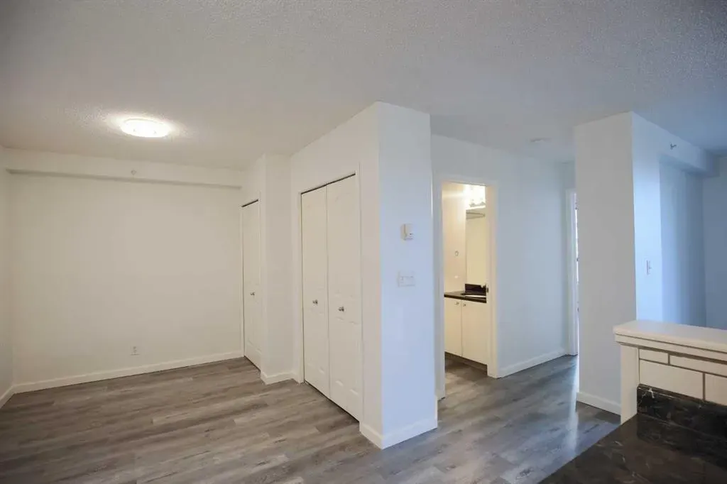 1111 6 Avenue SW, #606