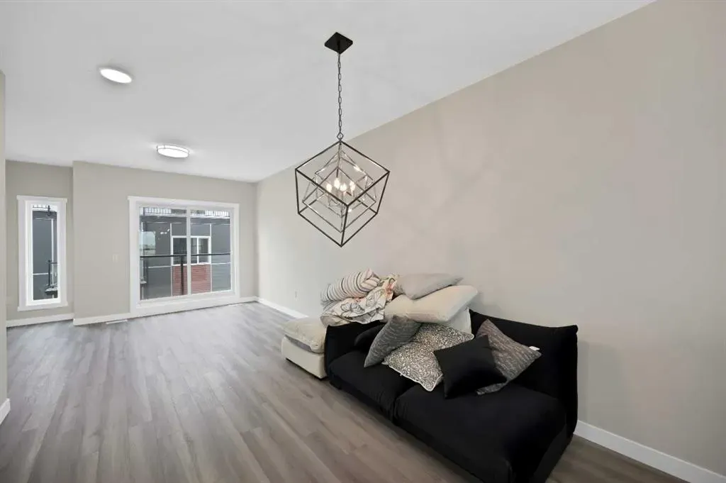 612 Red Sky Villas NE