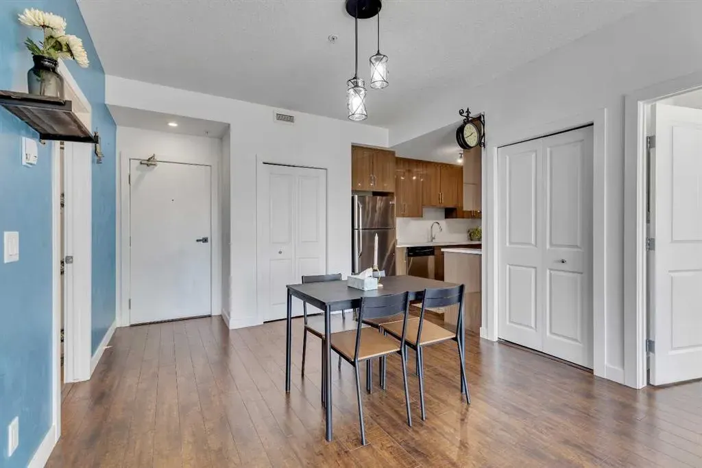 607 17 Avenue NW, #205