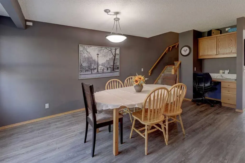 67 Tarington Road NE