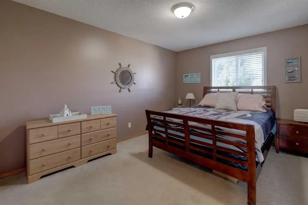 67 Tarington Road NE