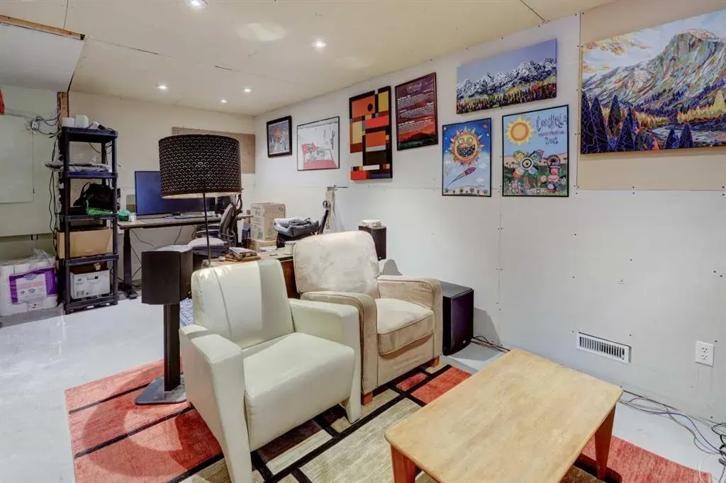 67 Tarington Road NE