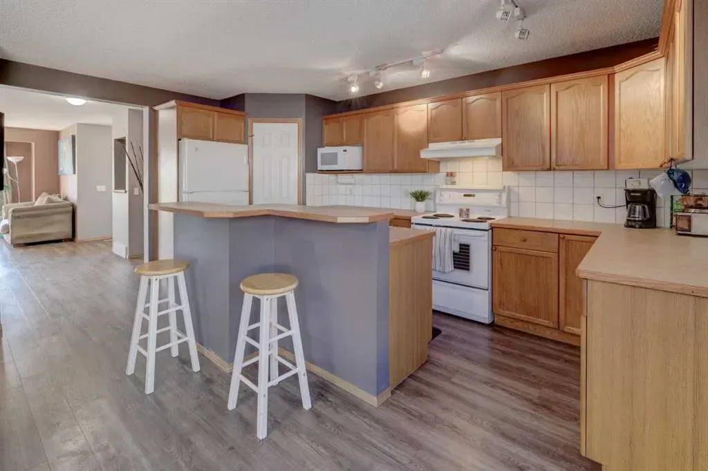 67 Tarington Road NE