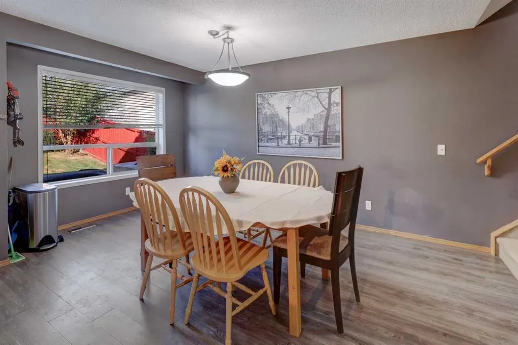 67 Tarington Road NE