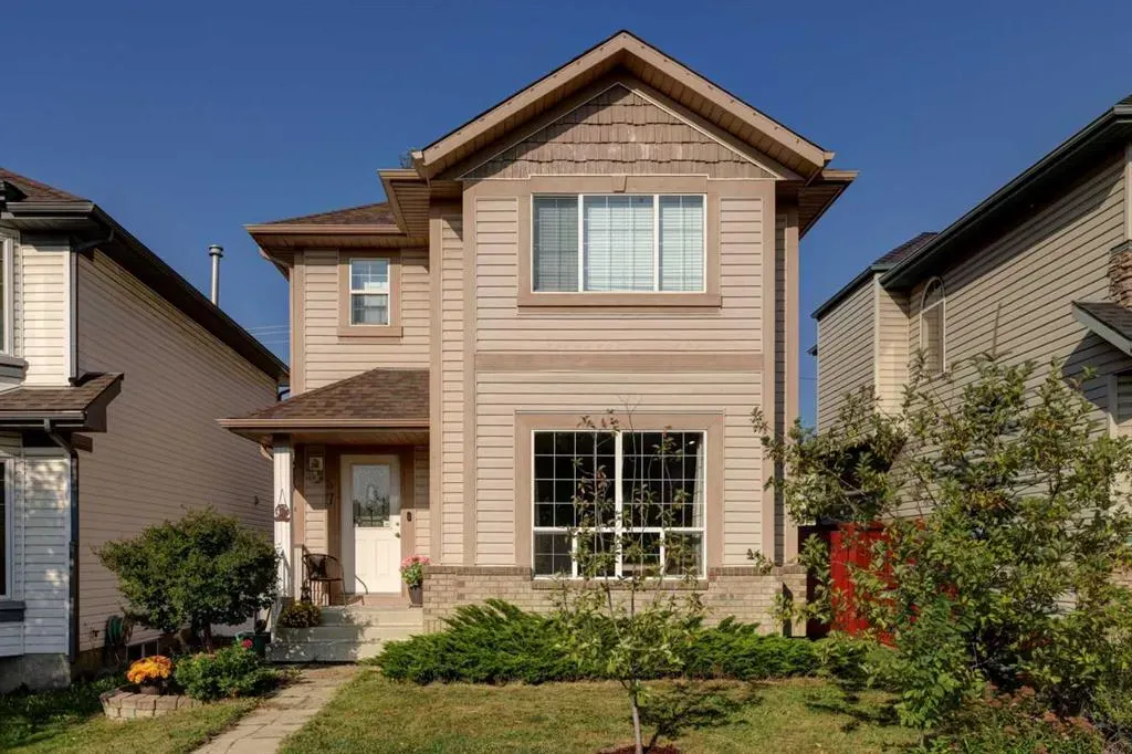 67 Tarington Road NE