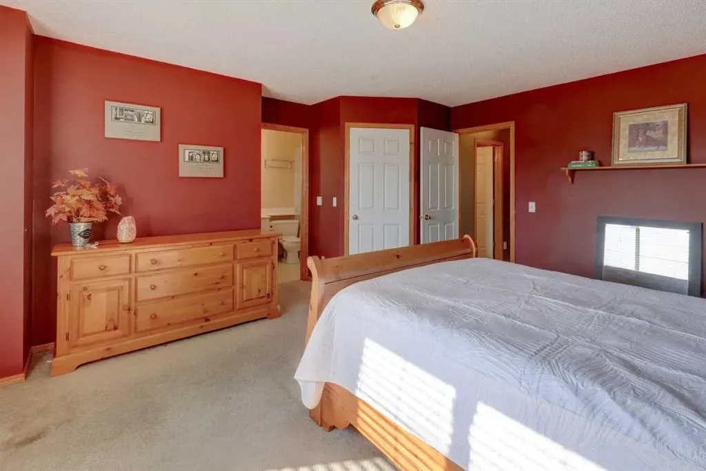 67 Tarington Road NE