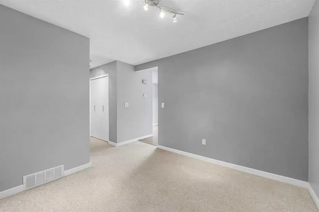 23 Glamis Drive SW, #43