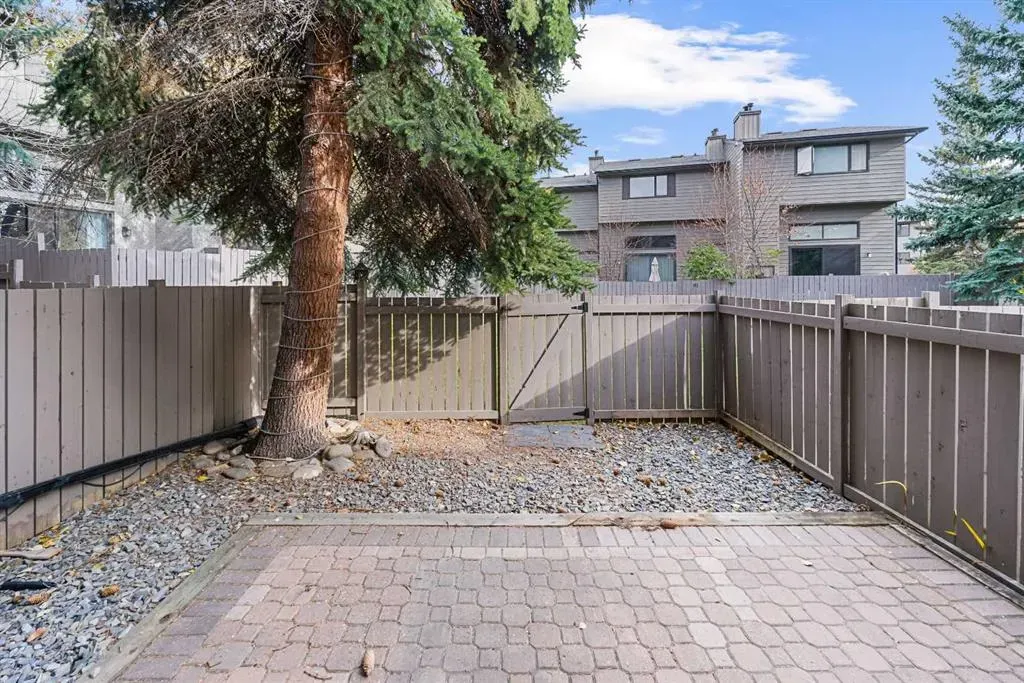 23 Glamis Drive SW, #43