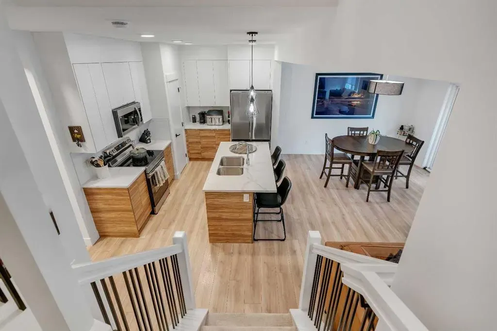 941 Cobblemore Common SW