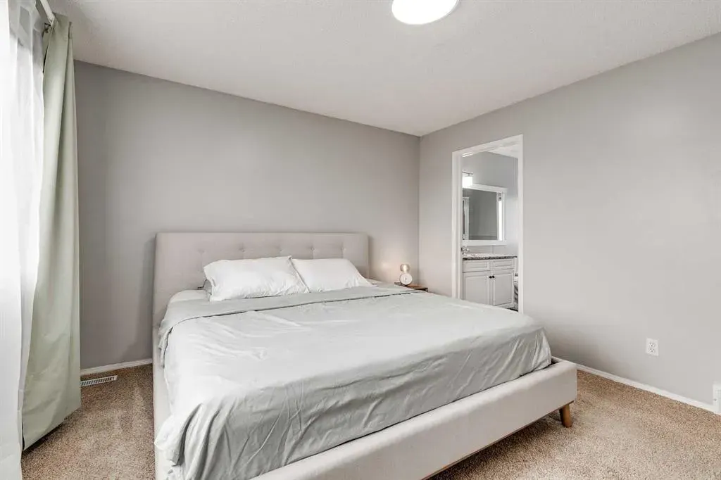 29 Douglas Woods Gardens SE