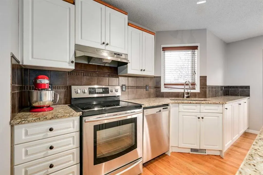 29 Douglas Woods Gardens SE