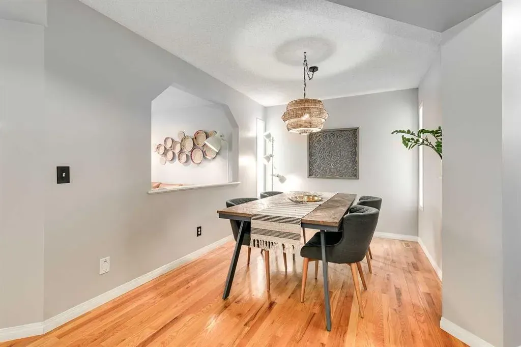 29 Douglas Woods Gardens SE