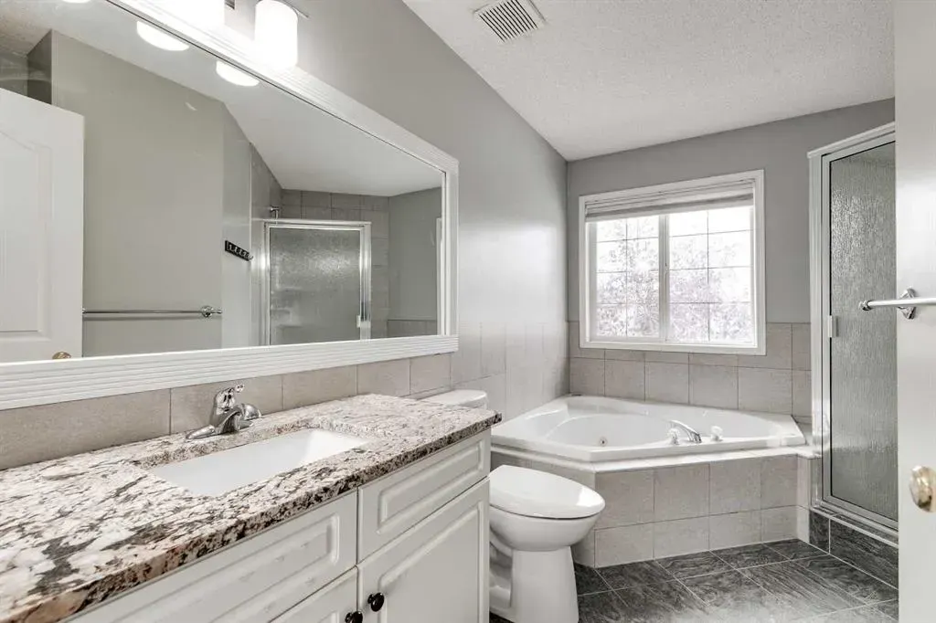 29 Douglas Woods Gardens SE