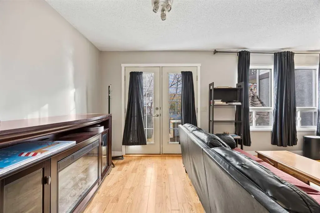 502 Signal Hill Green SW