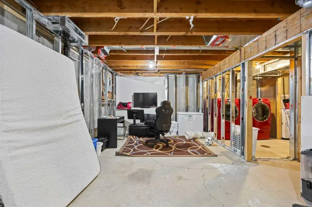 502 Signal Hill Green SW